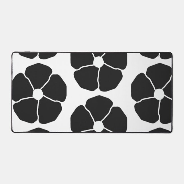 Five-Petal Black Flower Desk Mat (Recto)