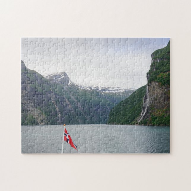 Fjord de Geiranger avec le puzzle denteux de (Horizontal)