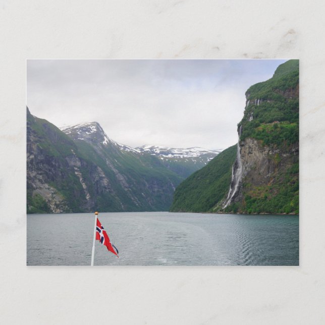 Fjord Geiranger avec carte postale drapeau norvégi (Devant)