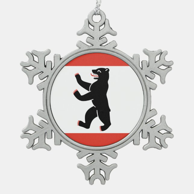 Flag of Berlin Snowflake Pewter Christmas Ornament (Front)