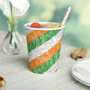 Flag of Ireland with shamrocks pattern Paper Cups