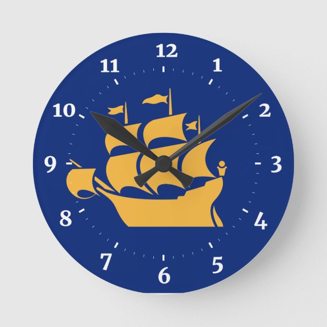 Flag of Quebec City Round Clock (Front)