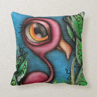 Flamant rose dans le coussin de jardin