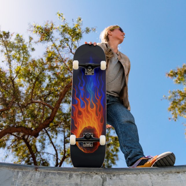 Flaming Meteor Skateboard (Outdoor 1)