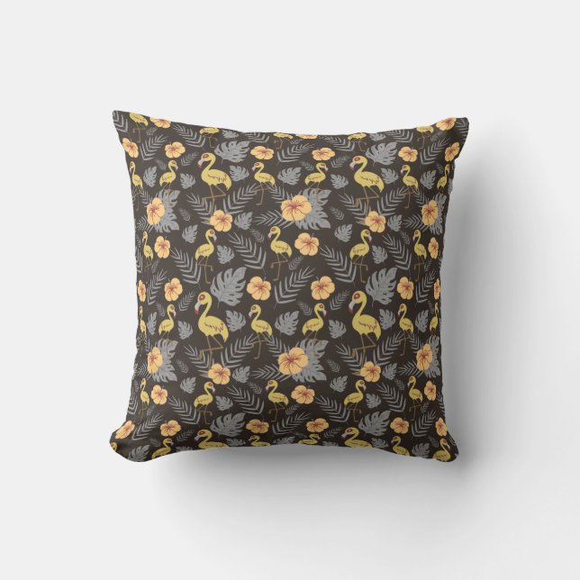 Flamingo seamless pattern with flowers and leaves throw pillow (Front)