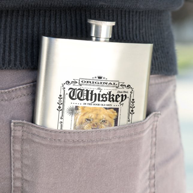 FLASK_Lioness Hip Flask (In Situ)