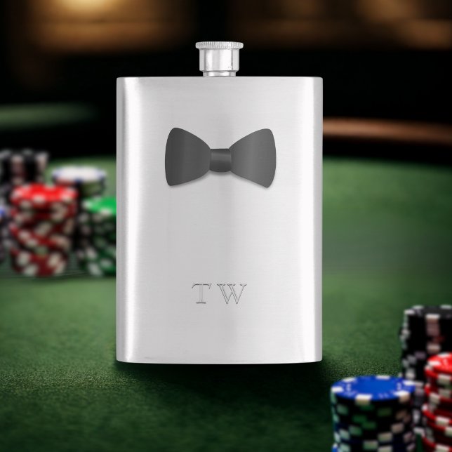 Flasque Tuxedo Mariage Bow Cravate Monogramme Argent Flaco (For your Black Tie Poker Night Bachelor party - just add your initials)