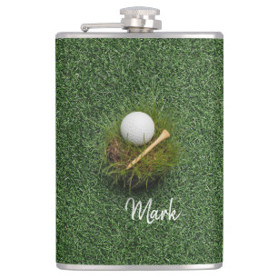 Flasques Boule de golf sur pelouse verte