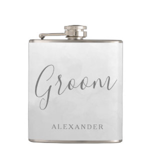Flasques Gray moderne Silver Grooms Mariage Faveur Nom Cade