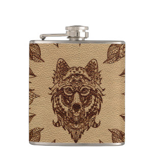 Flasques Loup tribal et effet de relief par cuir de plumes