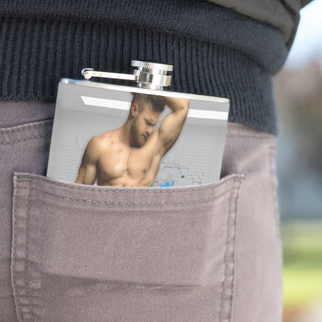 Flasques SlipperyJoe's Man serviette brisée mur de brique b (En situation)