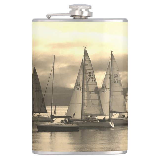 Flasques Yachts à Rothesay Bay, Ecosse. Whisky de marin (Devant)