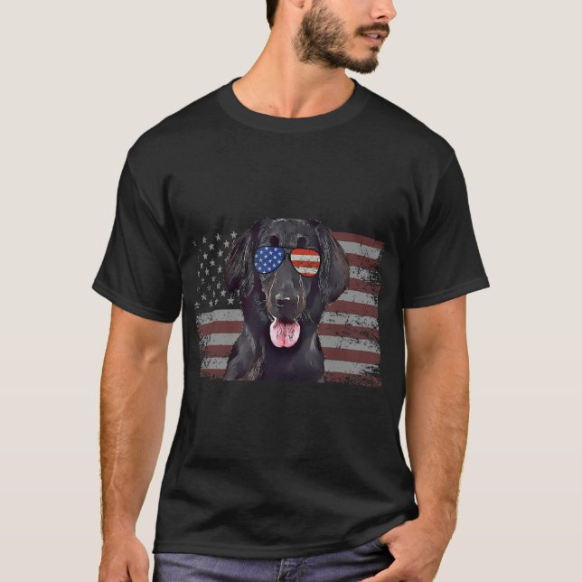 Flat-Coated Retrievers Dog July 4th Retro USA Amer T-Shirt (Front)