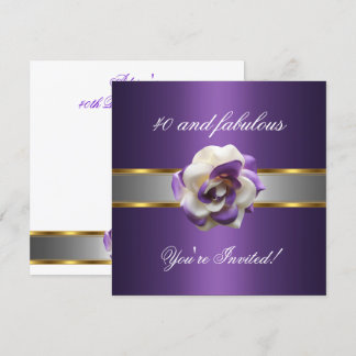 Fleur blanche violette de la fête des Invitations