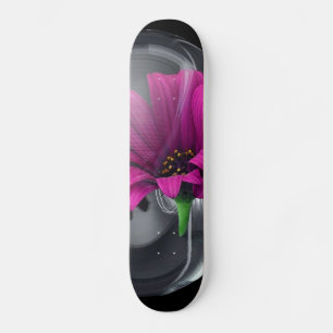Fleur dans un skateboard Vase