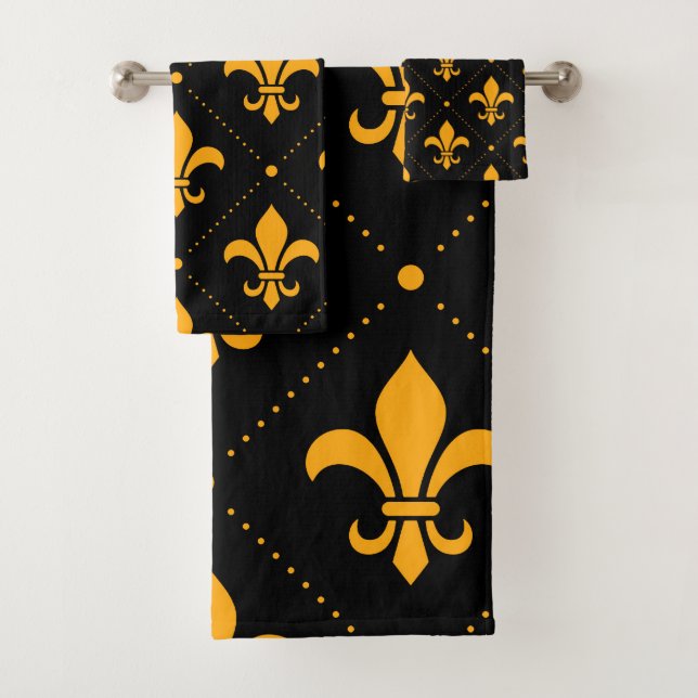 Fleur-de-Lis Pattern Bath Towel Set (Insitu)