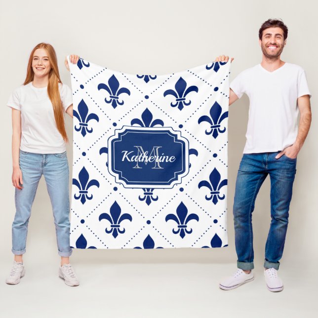 Fleur-de-lis Pattern Fleece Blanket (In Situ)