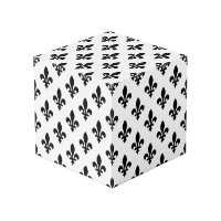 Fleur de Lis Pattern, Royal French, Black on White