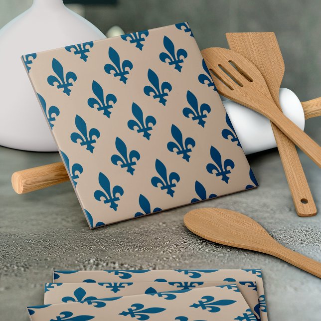 Fleur de Lis Pattern, Royal French Blue on Cream Tile (Creator Uploaded)