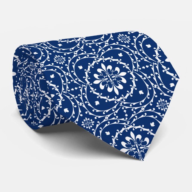 Fleur-de-lis Quatrefoil Neck Tie (Rolled)