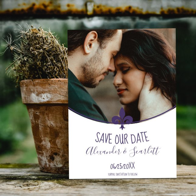 Fleur de Lis Violet Photo Faire-Part de Date (Purple Fleur de Lis Photo Save the Date)