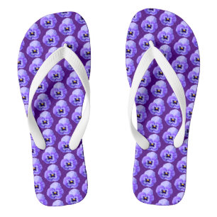 Fleur violet Pansy Motif sans couture sur tongs