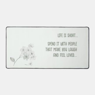 Fleurs blanches grises