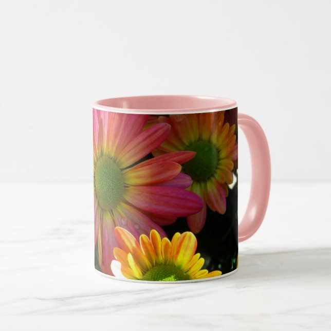 Fleurs d'automne roses et jaunes Beverage Mug (Devant droit)