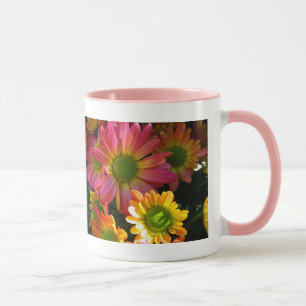 Fleurs d'automne roses et jaunes Beverage Mug