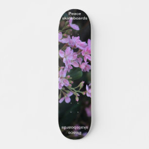 Fleurs de skateboard paradisiaque
