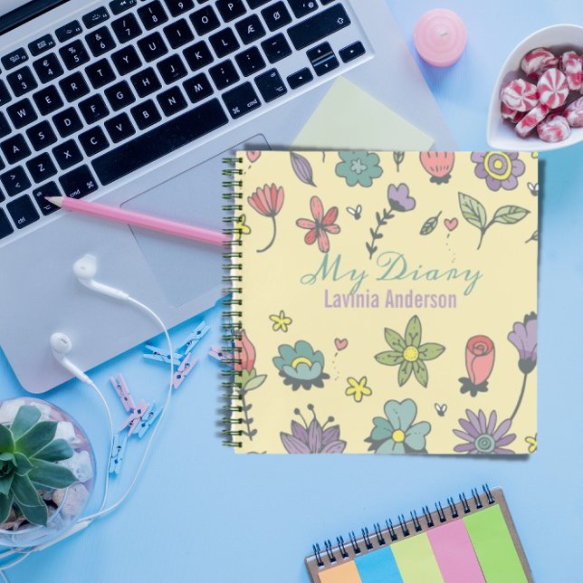 Fleurs dessinées à la main Journal de l'arrière -  (Créateur téléchargé)