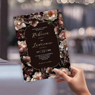 Fleurs élégantes et sombres pour invitation de mar