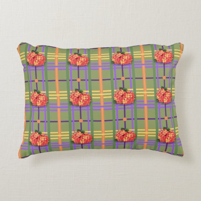 Fleurs orange sur Coussin d'accentuation vert mous (Devant)