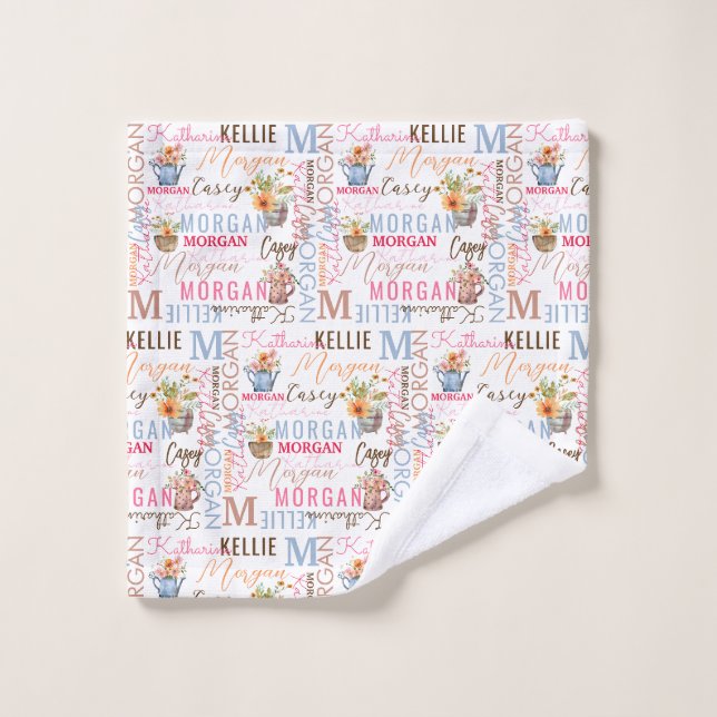 Fleurs peintes avec nom et collage Monogramme (Gant de toilette)
