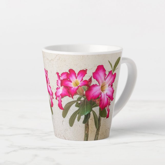 Fleurs Roses du désert Latte Mug (Angle droit)