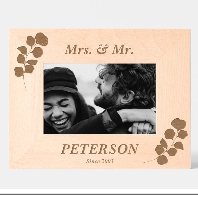 Fleurs simples Couple Cadre personnalisé en bois (Créateur téléchargé)