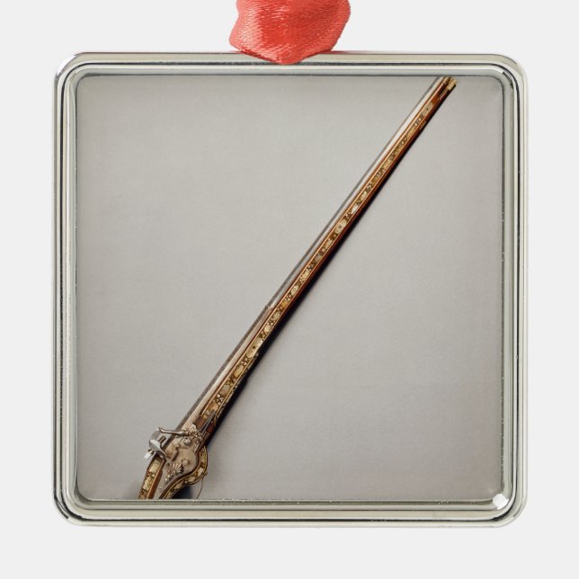 Flintlock rifle metal ornament (Front)