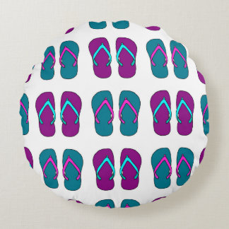 Flip Flops: Bright White Vintage. Round Pillow