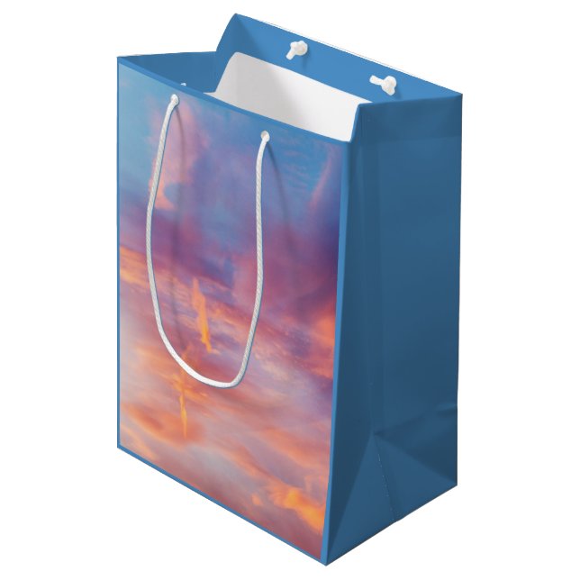 flirty sky medium gift bag (Front Angled)