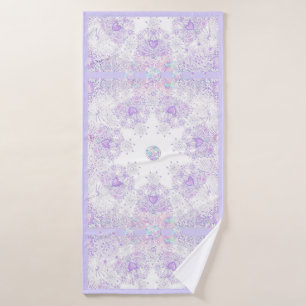 flocon de neige violet clair et coeur étincelant