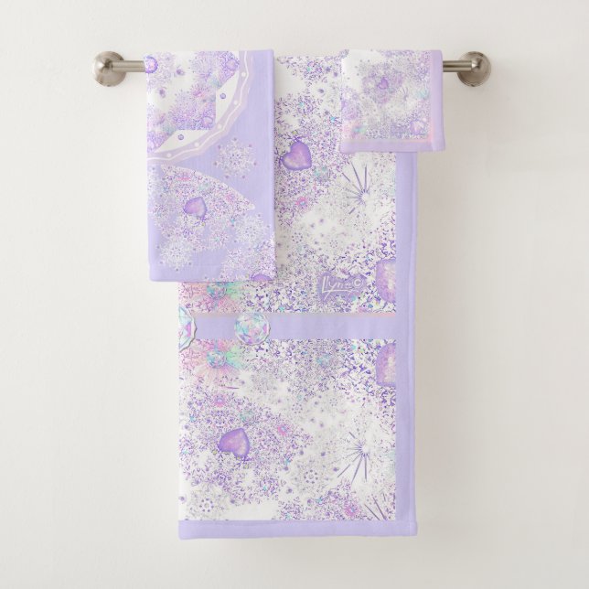 flocon de neige violet clair et coeur étincelant (En situation)