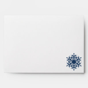 Flocons de neige hivernaux dans des enveloppes ble