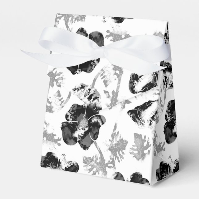 Floral, black and white favor box (Front Side)