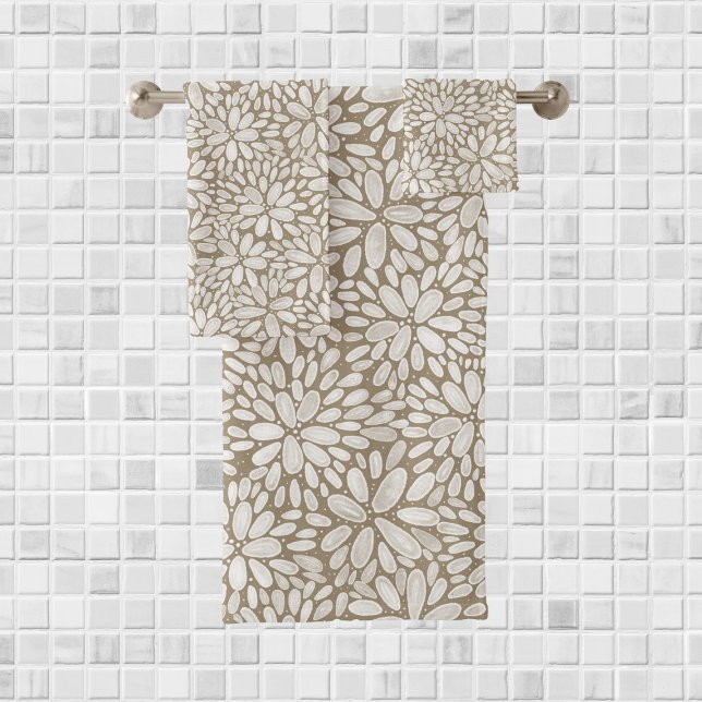 Floral Bloom Watercolor Pattern Bath Towel Set (Creator Uploaded)