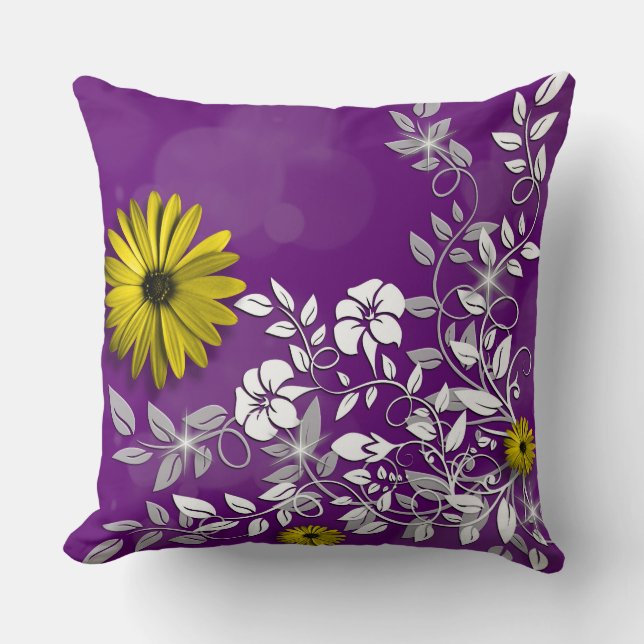 Floral Daisy Throw Pillow (Front)
