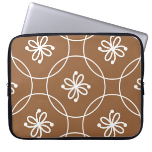 Floral geometric: vintage art pattern. laptop sleeve