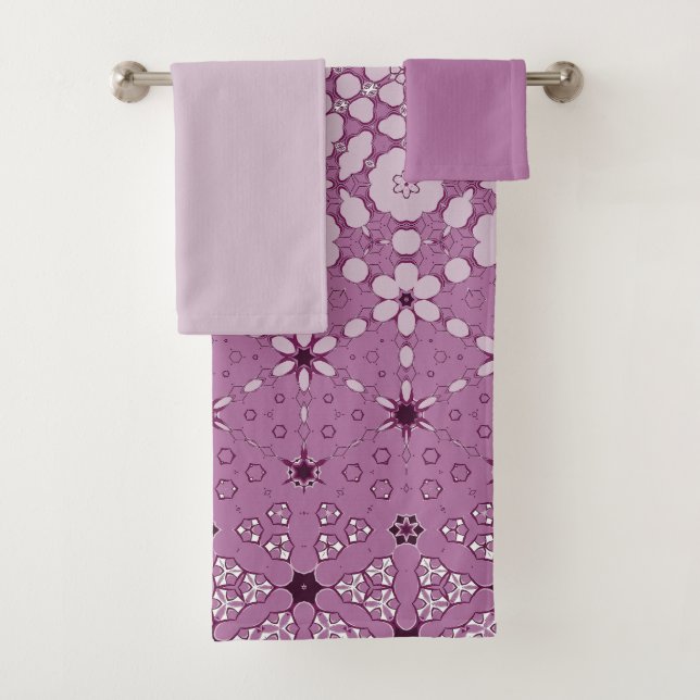 Floral Metamorphosis Pattern Bath Towel Set (Insitu)