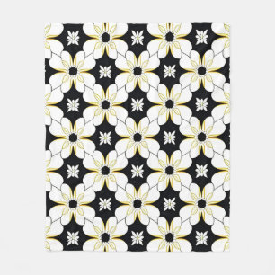 🌸 Floral Pattern Cozy Home Style Glow 🌿 Fleece Blanket