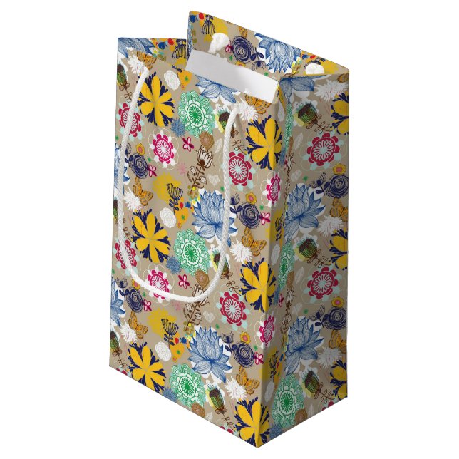 Floral pattern in retro style 3 small gift bag (Back Angled)