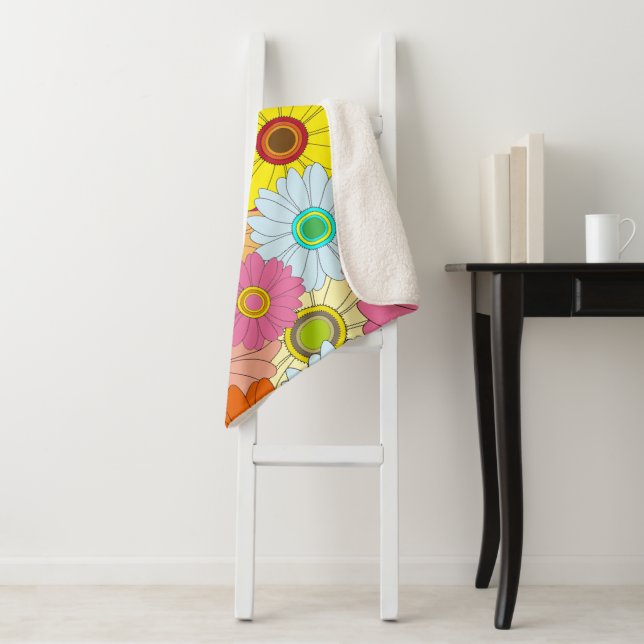 floral pattern sherpa blanket (In Situ)
